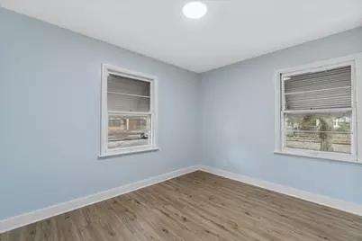 2101 W Fairmount Ave, Milwaukee, WI 53209 - Photo 14