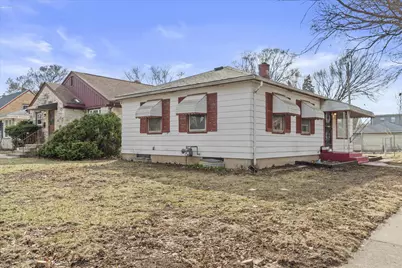 2101 W Fairmount Ave, Milwaukee, WI 53209 - Photo 22