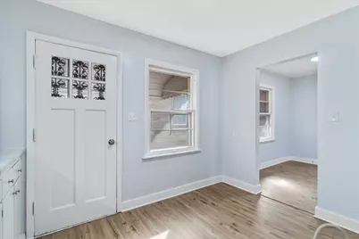 2101 W Fairmount Ave, Milwaukee, WI 53209 - Photo 2