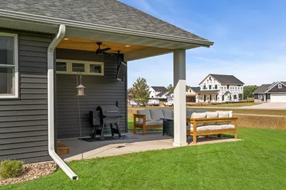 1605  Waxwing Ln, Holmen, WI 54636 - Photo 48