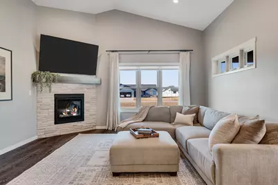 1605  Waxwing Ln, Holmen, WI 54636 - Photo 16