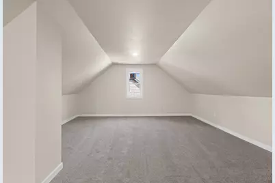 2114 S 80th St, West Allis, WI 53219 - Photo 18