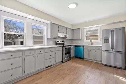 2114 S 80th St, West Allis, WI 53219 - Photo 2