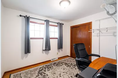 5921  Sycamore St, Greendale, WI 53129 - Photo 14