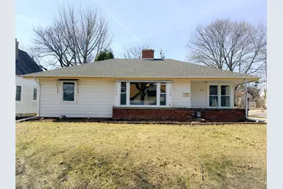 2405 S 83rd St, West Allis, WI 53219 - Photo 1