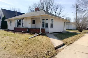 2405 S 83rd St, West Allis, WI 53219 - Photo 4