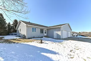 5971 Christine Ct, Lyons, WI 53105 - Photo 2