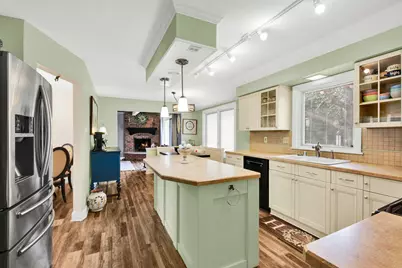 1103 W Montclaire Ave, Glendale, WI 53217 - Photo 10