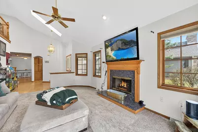 N21W24327  Cumberland Dr #36K, Pewaukee, WI 53072 - Photo 6