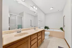 N21W24327 Cumberland Dr, Pewaukee, WI 53072 - Photo 16