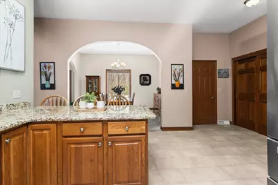 762  Valley Forge Dr, Slinger, WI 53086 - Photo 6
