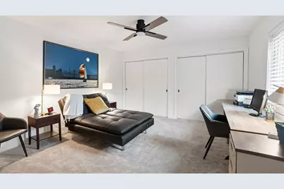 8179 S Forest Hills Cir, Franklin, WI 53132 - Photo 16