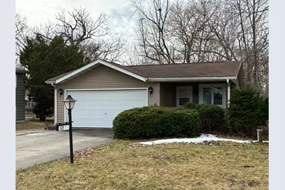 121 E Wisconsin Ave, Silver Lake, WI 53170 - Photo 2