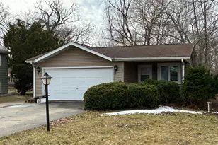 121 E Wisconsin Ave, Salem Lakes, WI 53170 - Photo 2