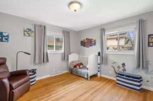 714 W Montclaire Ave, Glendale, WI 53217 - Photo 16