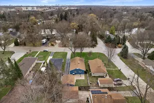 714 W Montclaire Ave, Glendale, WI 53217 - Photo 32