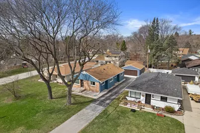 714 W Montclaire Ave, Glendale, WI 53217 - Photo 30