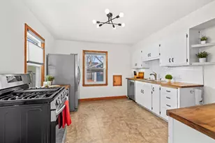 2853 N 87th St, Milwaukee, WI 53222 - Photo 14