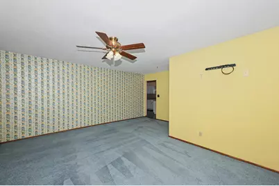 1993  Rambling Rose Rd, Waukesha, WI 53186 - Photo 4