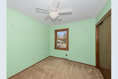1993  Rambling Rose Rd, Waukesha, WI 53186 - Photo 18