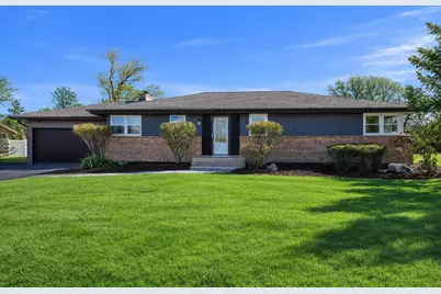 9032 N Regent Rd, Bayside, WI 53217 - Photo 2