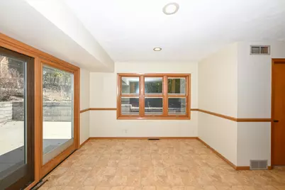 11920 W Arthur St, West Allis, WI 53227 - Photo 18