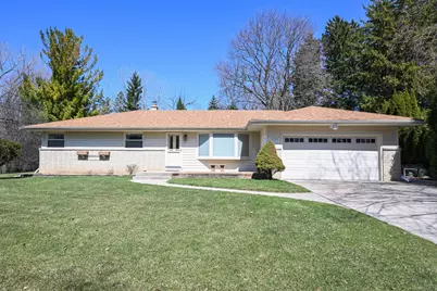 11920 W Arthur St, West Allis, WI 53227 - Photo 2