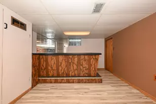 11920 W Arthur St, West Allis, WI 53227 - Photo 34