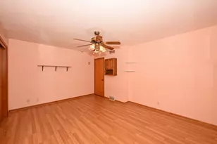 11920 W Arthur St, West Allis, WI 53227 - Photo 26