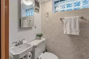 8824 W Locust St, Milwaukee, WI 53222 - Photo 14