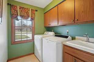 312 W Lilac Ln, Grafton, WI 53024 - Photo 12