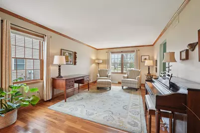 312 W Lilac Ln, Grafton, WI 53024 - Photo 10