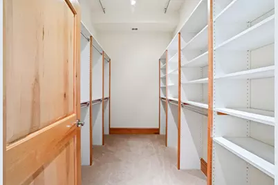 1313 N Franklin Pl #504, Milwaukee, WI 53202 - Photo 22