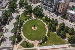 1313 N Franklin Pl, Milwaukee, WI 53202 - Photo 44