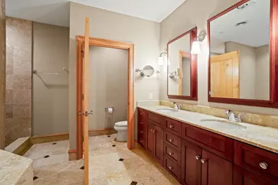 1313 N Franklin Pl #504, Milwaukee, WI 53202 - Photo 20