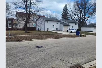 1520  55th St #1522, Kenosha, WI 53140 - Photo 2