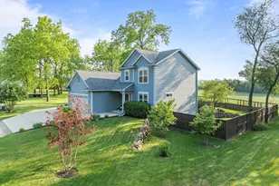 N2409 Laura St, Walworth, WI 53115 - Photo 56