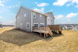 N67W25382 Breckenridge Ct, Sussex, WI 53089 - Photo 26