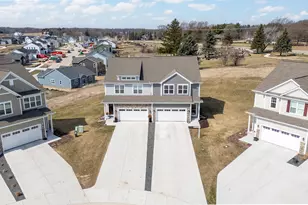 N67W25382 Breckenridge Ct, Sussex, WI 53089 - Photo 24