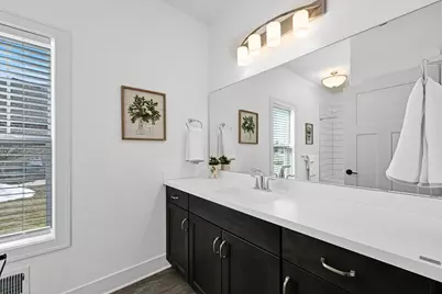 N65W15789  Fox Meadow Dr, Menomonee Falls, WI 53051 - Photo 22