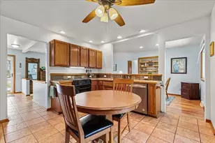 15540 W Glendale Dr, New Berlin, WI 53151 - Photo 6