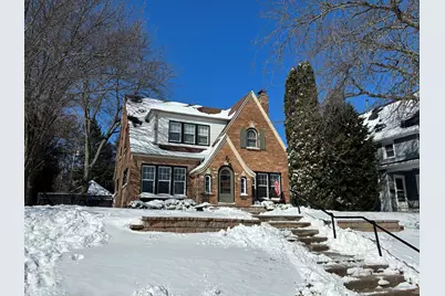 219 S Webster St, Port Washington, WI 53074 - Photo 2