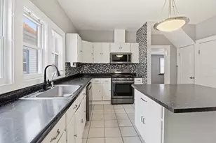 1414 W Euclid Ave, Milwaukee, WI 53215 - Photo 4