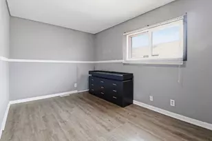 1414 W Euclid Ave, Milwaukee, WI 53215 - Photo 20