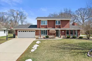 3260 S Regal Dr, New Berlin, WI 53151 - Photo 48