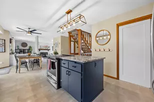 3260 S Regal Dr, New Berlin, WI 53151 - Photo 8