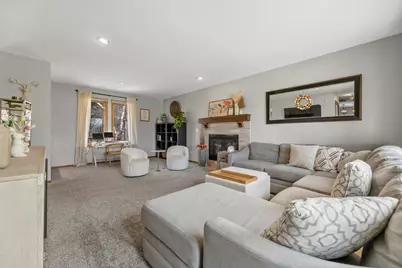 3260 S Regal Dr, New Berlin, WI 53151 - Photo 14