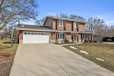 3260 S Regal Dr, New Berlin, WI 53151 - Photo 52