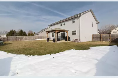 558  Yosemite Ave, Hartford, WI 53027 - Photo 10