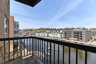 1915 N Water St, Milwaukee, WI 53202 - Photo 2